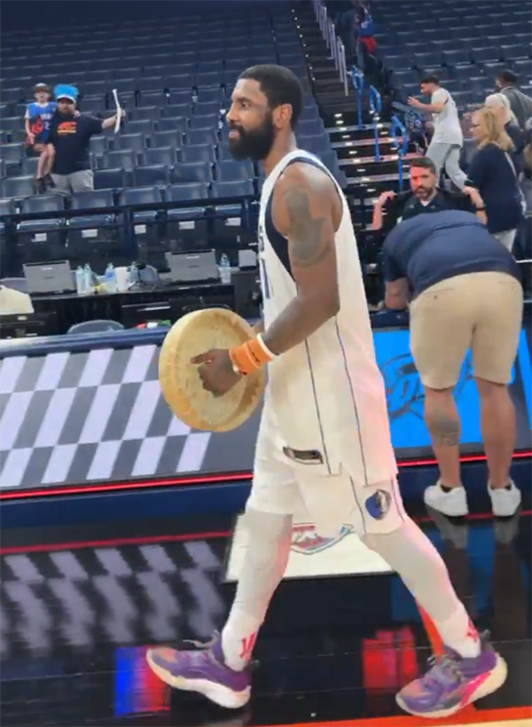 欧文击鼓庆赛点，东契奇对被骂太烂作出回应且盼G6进西决