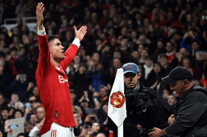 曼联错过1亿射手，滕哈格后悔：改签8100万天才