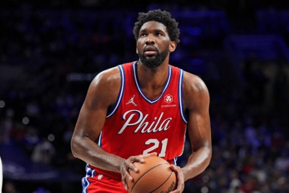 费城迎激情一天！爆砍78+25+16，260万小将打疯了，东部恐变天