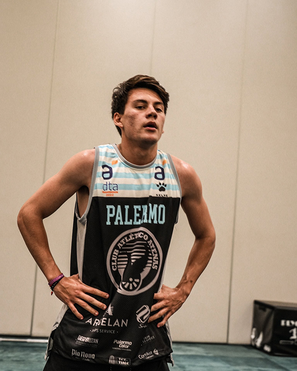 曼联900万边锋或出租荷甲, 加盟滕哈格老东家! 新赛季肯定无位置