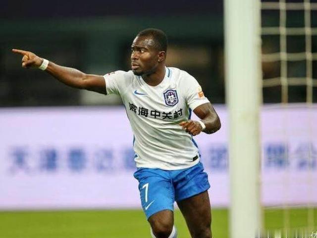 阿奇姆彭：很多球队想签我，但我在等津门虎答复