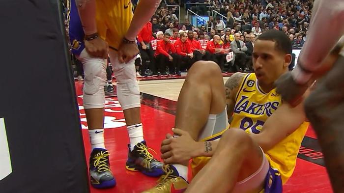 湖人又伤一人：悍将意外崴脚伤退 湖人生涯首次顶替詹姆斯首发
