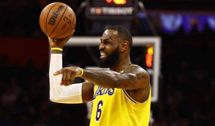 湖人逆转魔术，胜不足喜！将迎魔鬼赛程：客战热火篮网费城