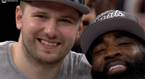 东契奇欧文引领独行侠，西部冠军诞生，总决赛将战凯尔特人