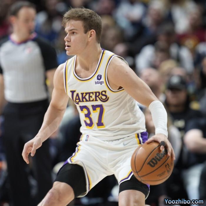 勇士签约湖人旧将！库里领衔14人卫冕名单 最后一席或留给伊戈达拉