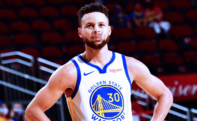 库里伤情更新！检测显示尾骨有炎症，将继续缺阵至少一周