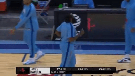 哈登身材被调侃！解说员称赛前吃了一顿，和日常习惯有直接关系