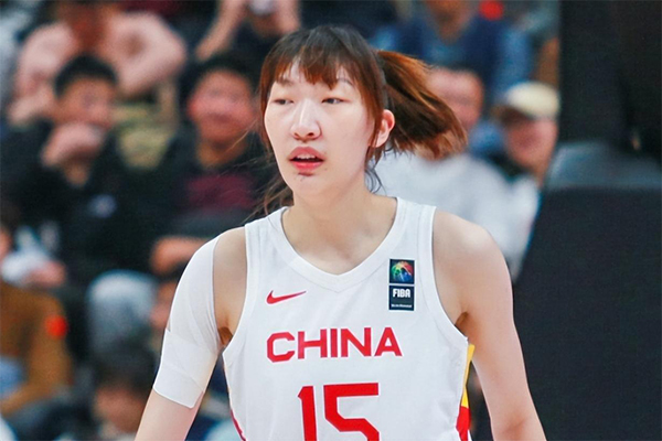 热身赛中国女篮46分惨败，奥运同组有西班牙，前景黯淡