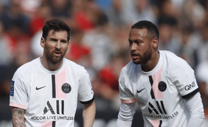 摊牌！世界冠军计划赶不上变化，职业态度学习C罗，全力迎合梅西