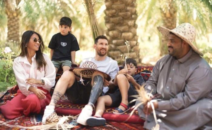 梅西未获允许又缺训！队报狠批：队友输球挨训，他却去旅游