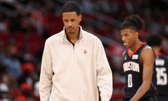 火箭10战9负+主场6连败，24分惨败！塞拉斯甩锅言论遭群嘲