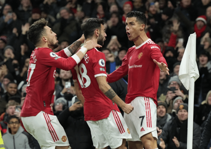 4年缩水8500万欧！C罗直线下滑，剩一己之力，47球难掩3线大雪崩