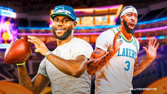 湖人全队加练橄榄球：浓眉空中拦截詹姆斯 圣诞活动浓眉化身糕点师