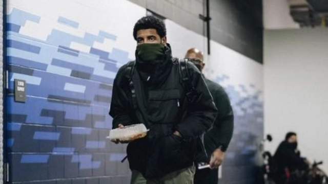 打服了！奥尼尔转推称赞欧文是历史前三控卫，但是疫苗问题仍然含糊