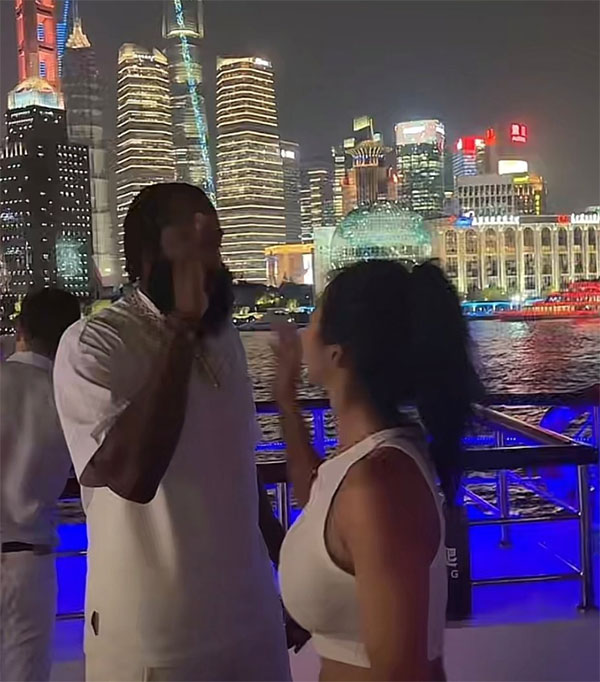 哈登中国行！直播带货被封，游艇派对喷香槟，将与郭艾伦互动