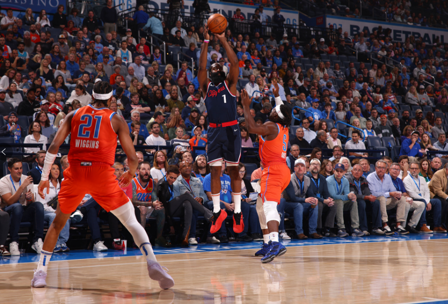 快船惜败雷霆：哈登准三双有瑕疵，鲍威尔无奈离场