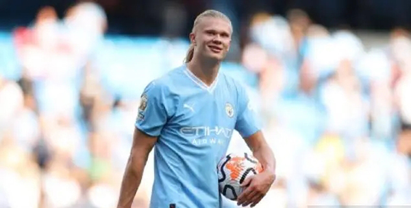 哈兰德经纪人现身伯纳乌 否认涉及球员转会