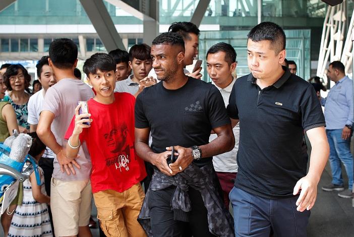 穆里奇重回广州，郑智欢迎，郜林表态，合同薪水曝光