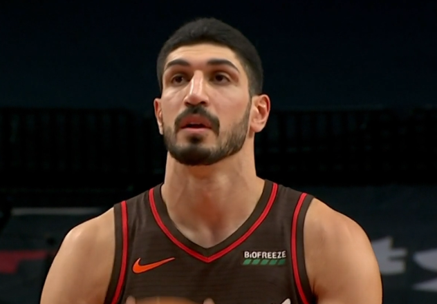 坎特：全队的防守表现都很棒 队友间交流非常顺畅