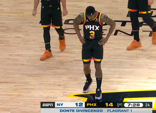 太阳官宣比尔伤退：不幸惨遭90度崴脚 仅打4分钟就因伤退赛遭重创