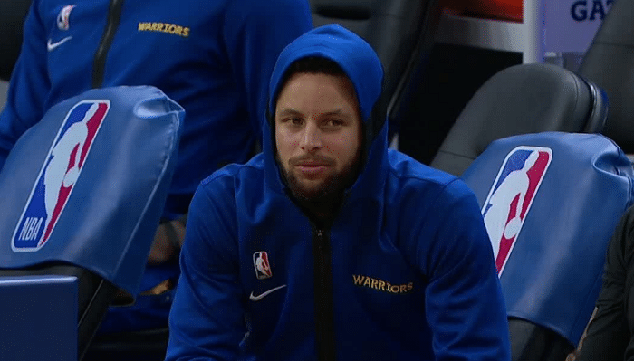 耻辱4连败！科尔批评防守+为格林开脱，库里更衣室演讲鼓舞士气