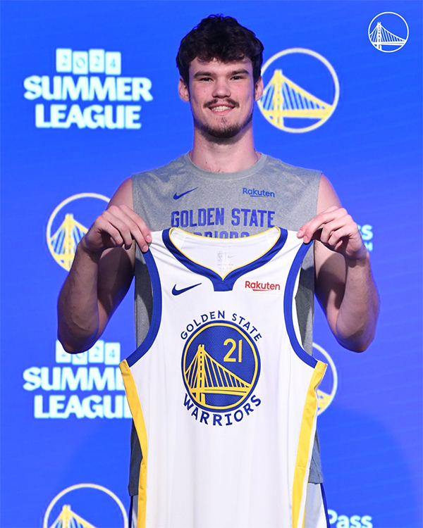 勇士现状大揭秘：全员健康，维金斯状态佳，计划续约库明加和穆迪