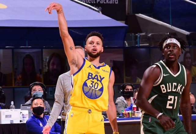 库里41分引热议！他不在场勇士进攻多烂？美媒：世界上最好的控卫