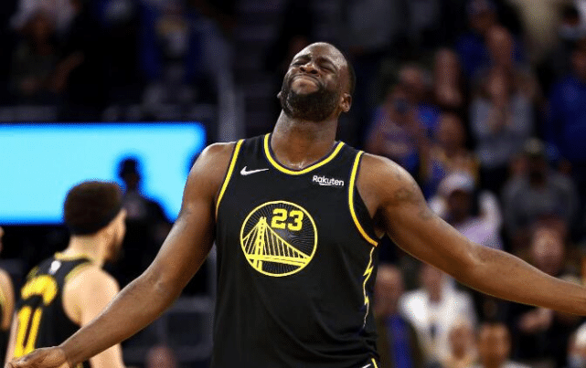 勇士太阳裁判报告：两次漏判都是勇士获利！格林致命失误葬送比赛