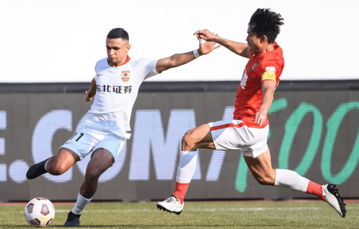 官宣！前中超冠军退出亚冠，避免海港、国安式悲剧，力保2大赛事