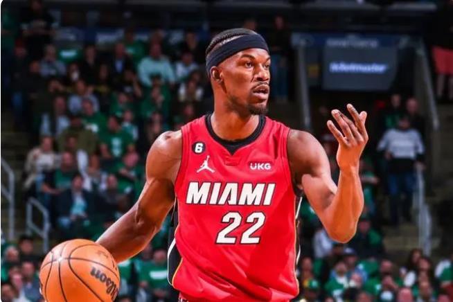 巴特勒16+8，绿军输球罪人锁定，攻防低迷闹脾气，大合同没希望了