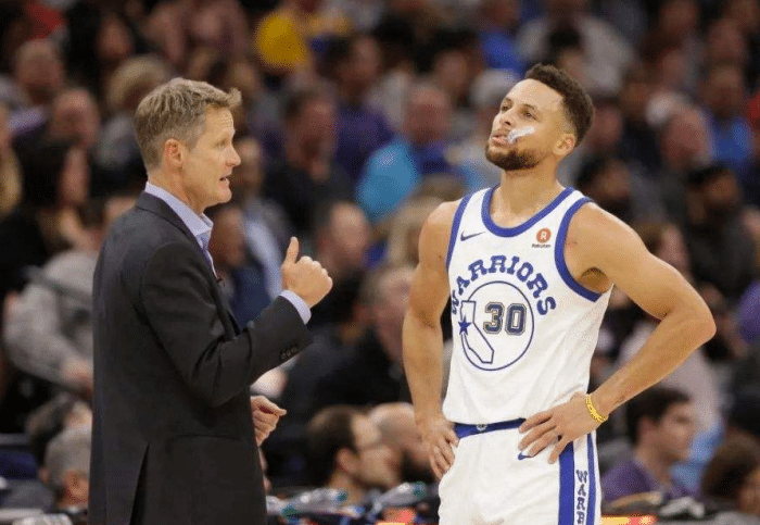 值！32岁悍将获得保障合同，勇士该考虑下赛季什么筹码能留住他