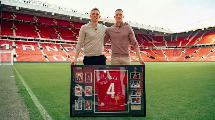 琼斯告别12年曼联生涯：尽全力无法康复不悲伤，祝滕哈格重建成功