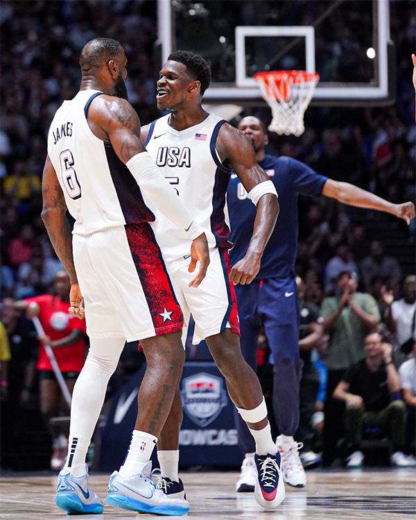 美国男篮险胜德国，詹姆斯爆发，库里带伤奋战