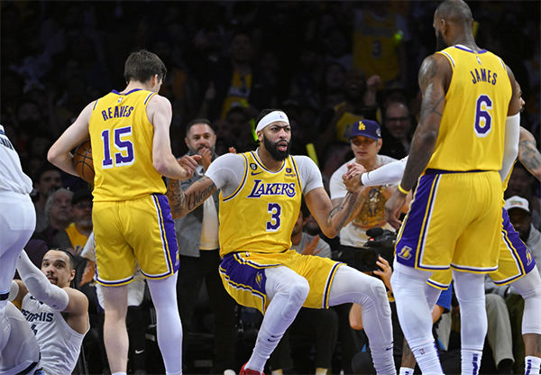 湖人轮休三大主力：詹眉里夫斯都缺战国王 下一场有望出战复仇勇士