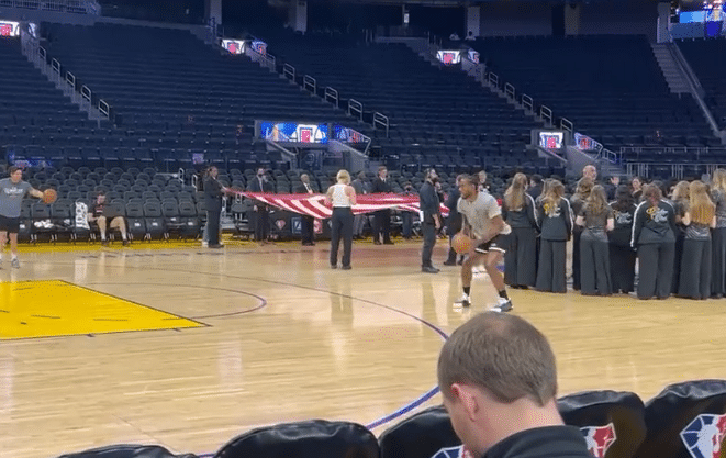 小卡最新训练曝光！连续胯下运球不受膝伤困扰，还未获对抗训练许可