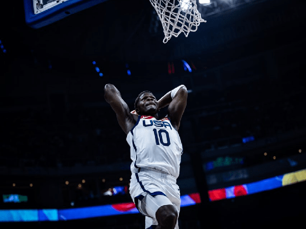 美国男篮110-62大胜约旦男篮 爱德华兹22+8 杰弗森20+7