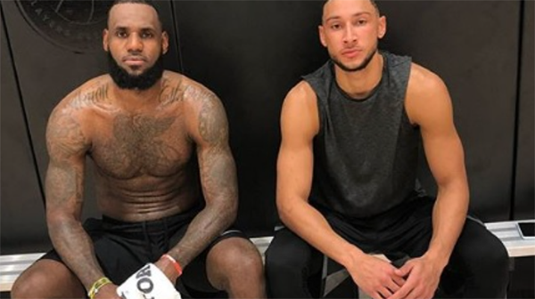 詹姆斯取关三人 其中包括昔日亲密战友西蒙斯