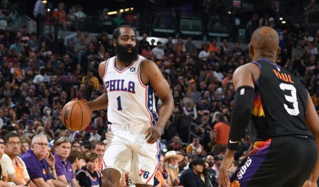 抱怨还是自责？哈登表示11次出手不够！我要投更多球更有侵略性