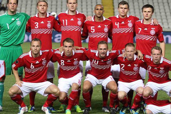 丹麦队故意踢飞点球是怎么回事？丹麦队世界排名多少？