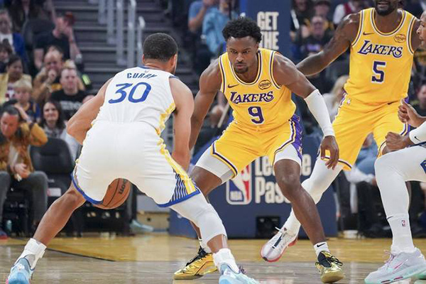 勇士揭幕战变阵:库明加首发背后的信任与期待