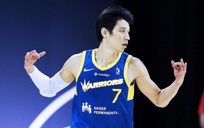 挺进半决赛！林书豪发文感谢妈妈嫂子，距离总冠军只差2场胜利