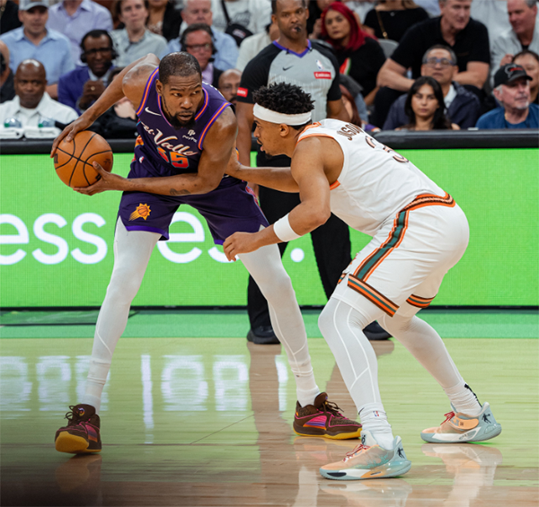 太阳遗憾失利：杜兰特、布克错失良机，双巨65分仍难救主