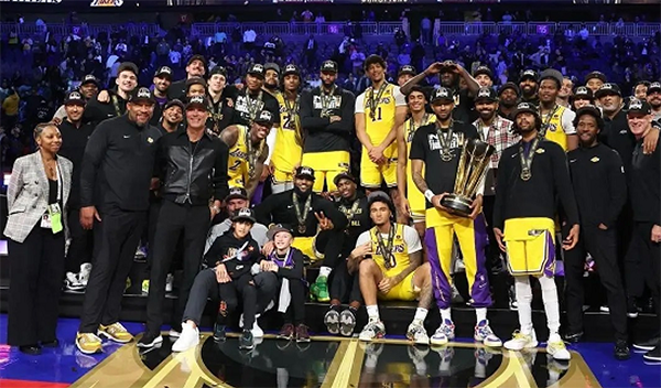 金字招牌！湖人季中赛收视率出炉，连创纪录，詹姆斯门面担当