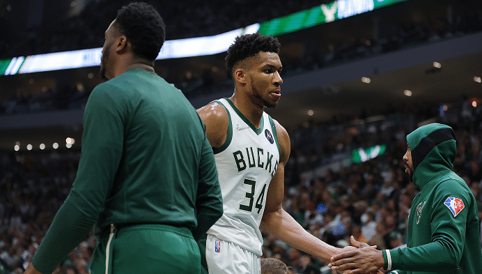 大反转！雄鹿被逆转无缘赛点，凯尔特人绝境重生，晋级概率飙升