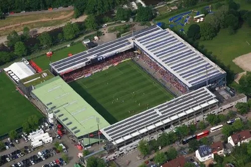 德甲弗赖堡场馆-黑森林球场