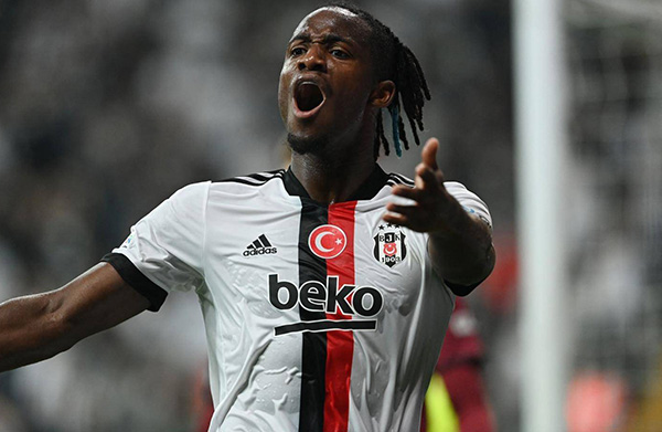 切尔西租借球员安帕杜租借不同球队连续三年遭遇降级