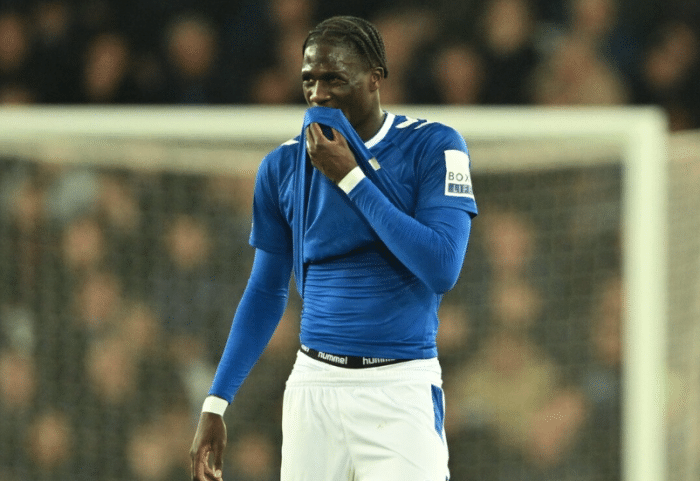 9分钟被灌3球！9冠老牌1-4惨败，诞生3大耻辱，英超4亿强阵将降级