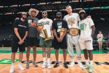 军夺冠游行：塔图姆T恤秀身材，布朗约会新女友？