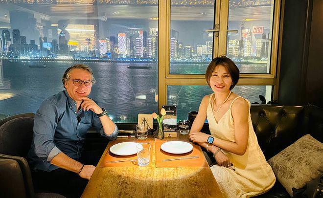 面临下课，57岁上港外教哈维尔为何还有心情找中国女友？上港失算