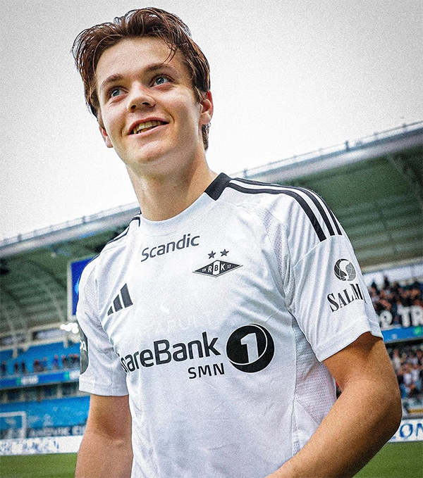 曼联积极布局青训未来，拉特克里夫瞄准潜力新星尼潘